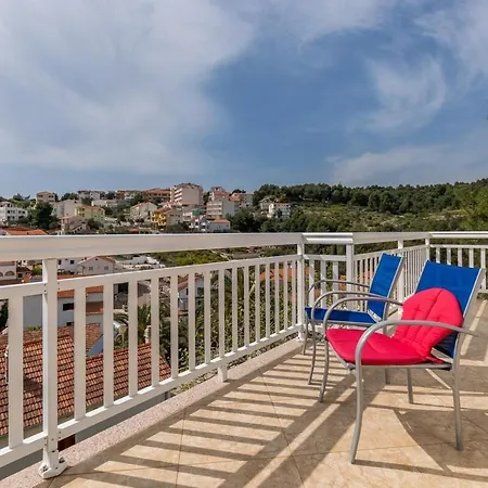 - Mavasnica, Trogir, Ciovo Vila *