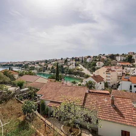 Vila - Mavasnica, Trogir, Ciovo